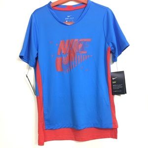 🔹NWT Nike Mesh High low tee , S & M